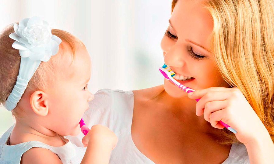 На фото Как правильно выбрать детскую зубную пасту