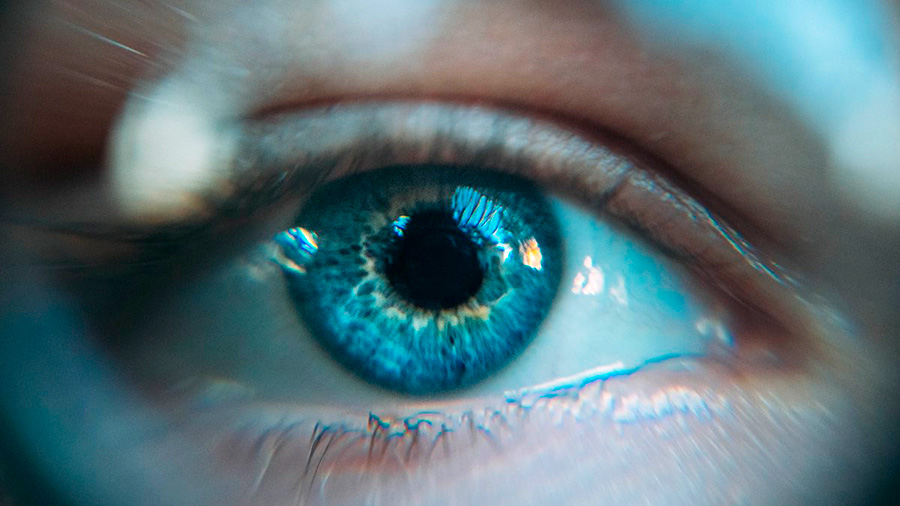 На фото Контактные линзы для глаз: особенности, преимущества, противопоказания